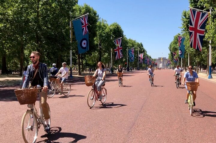 Ride to Buckingham Palace
